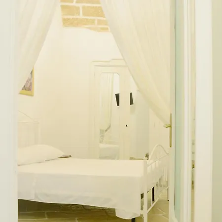 Apartment Mescia Alba X Ap